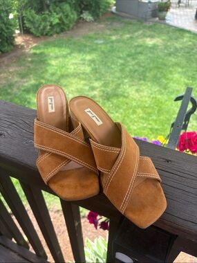 Paul Green Tan Suede Crisscross sandals